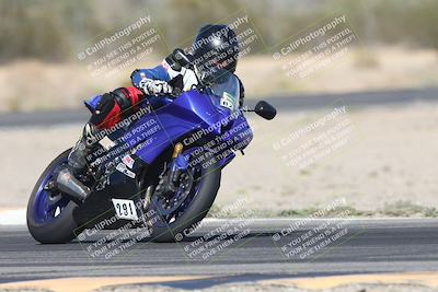 media/Oct-30-2025-Racers Edge (Thu) [[dabbdaf680]]/3-B Group/Session 5 (Turn 6)/